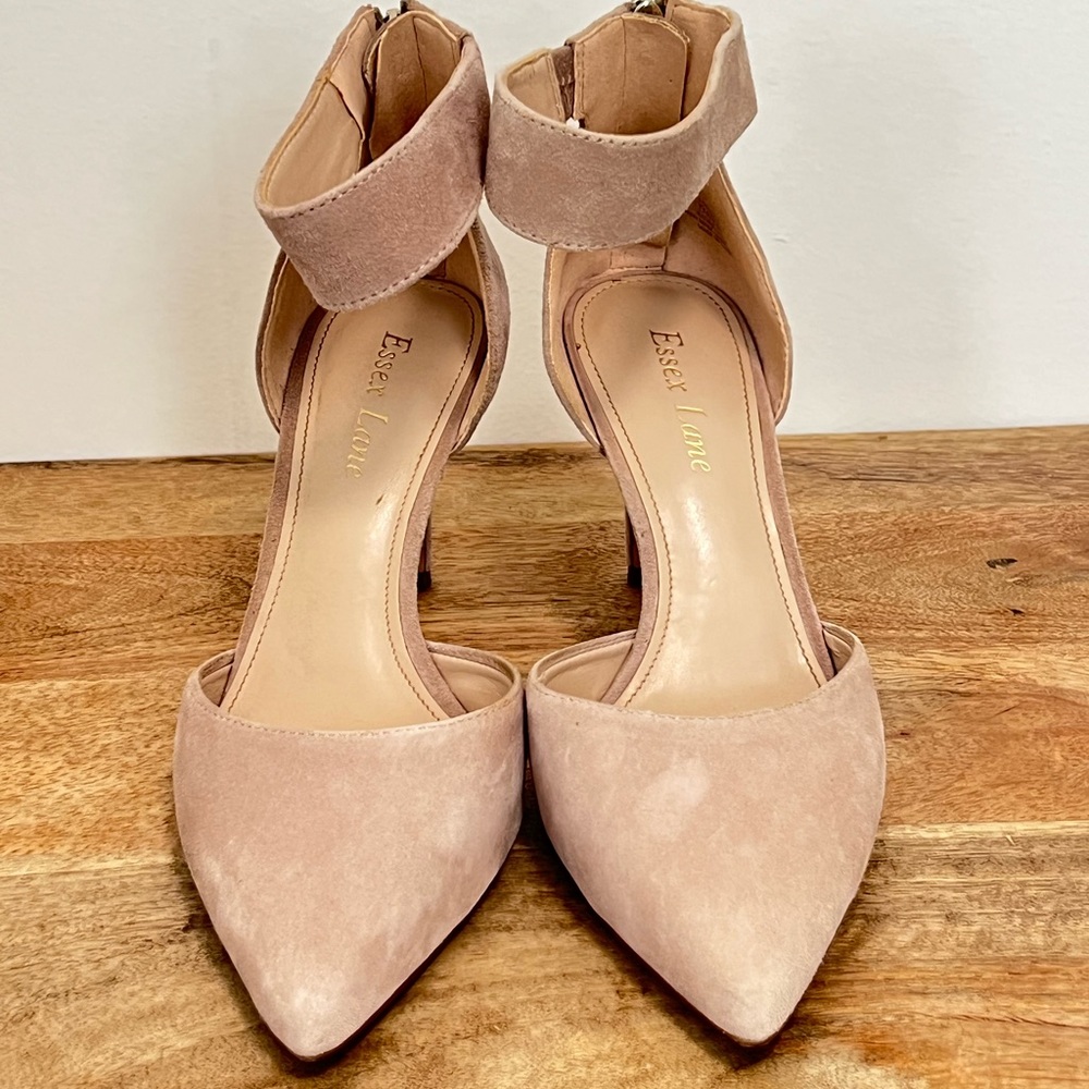 Essex Lane Women Pumps